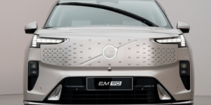볼보 미니밴 EM90 MPV 전기차 가격